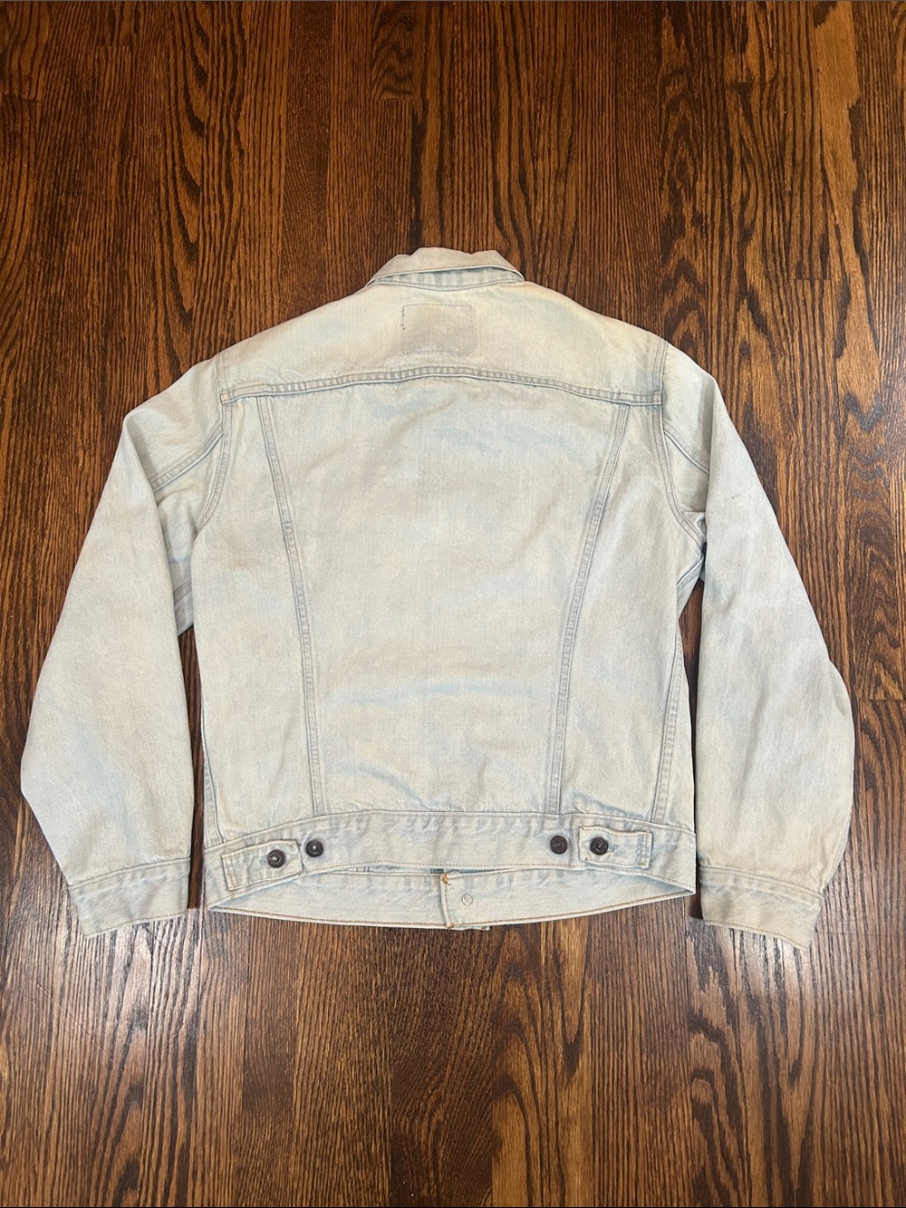 Vintage 90s Levi’s Bleached Denim Jean Jacket - Picture 10 of 16